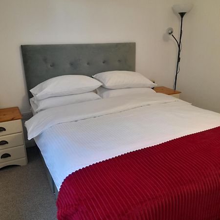 Glastonbury Town Center-Entire Apartment Eksteriør billede